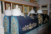 Konia, Mevln  Museum, the Mausoleum (Huzur i Pir), graves